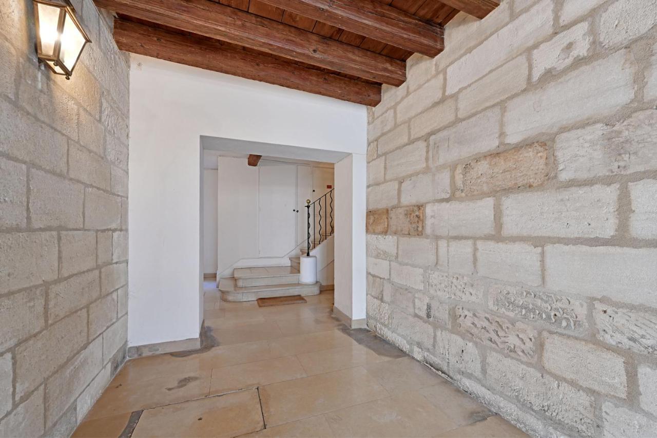 Appartement La Balance Des Doms - 1 Min Du Palais Des Papes - Intra-muros *